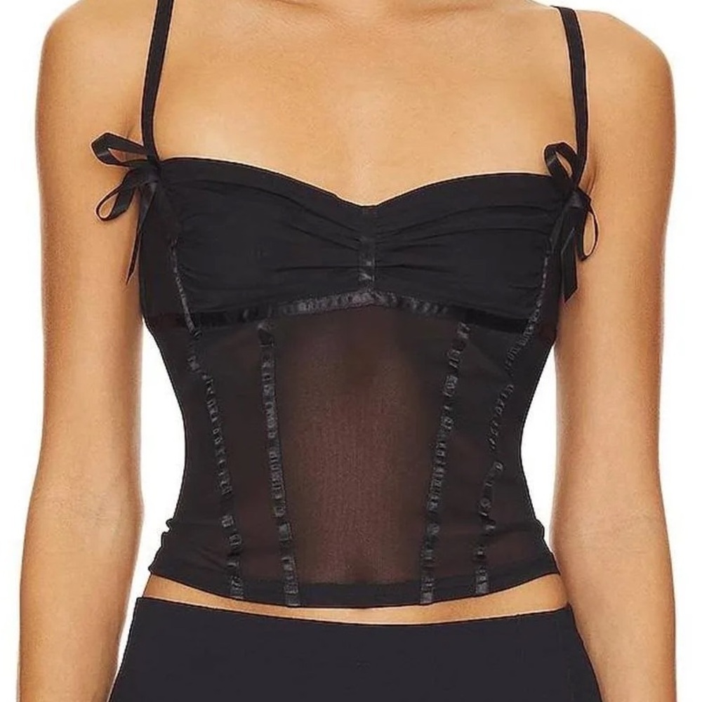 Princess Polly Lioness Iconic Cami in Onyx